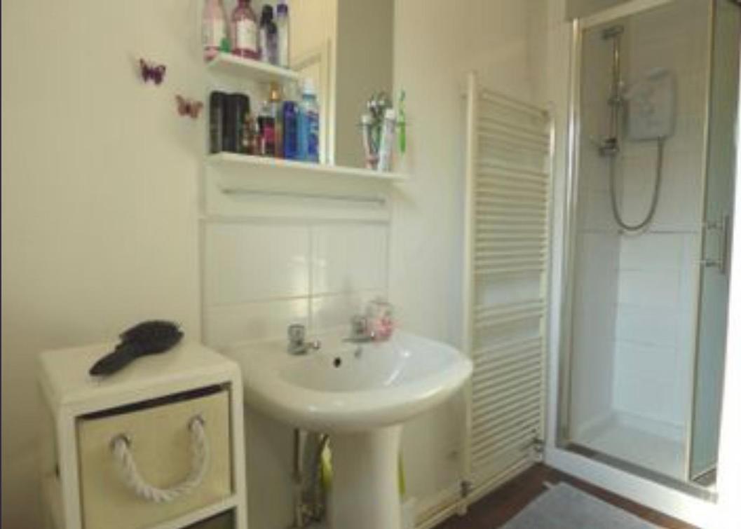Pc Lodge Kingswood St Preston R1 Bagian luar foto